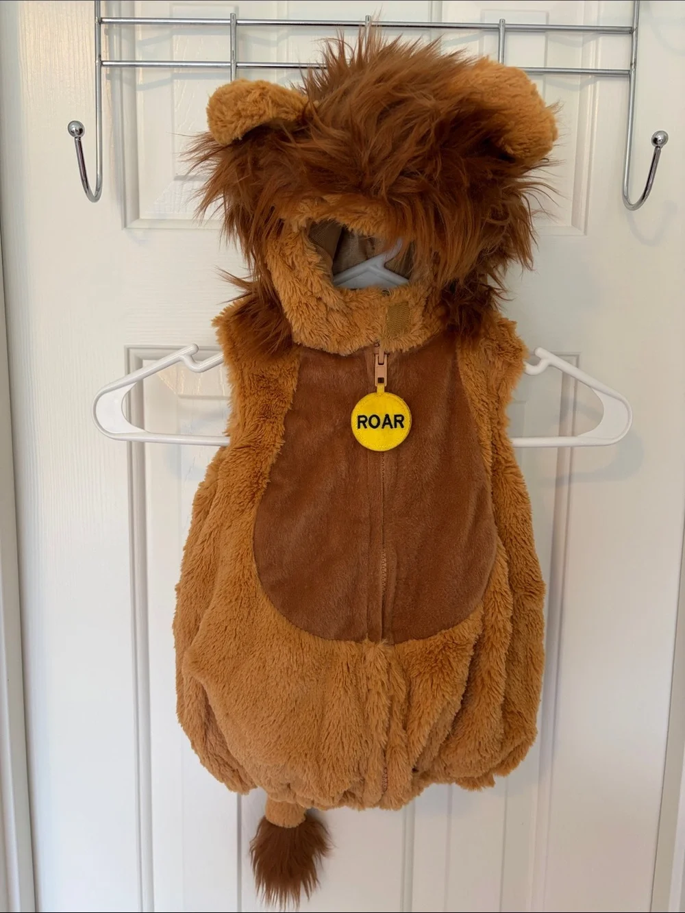 EUC 6-9m LION!! plush and “stuffed”! Lion Costume Vest with Hood - Brown